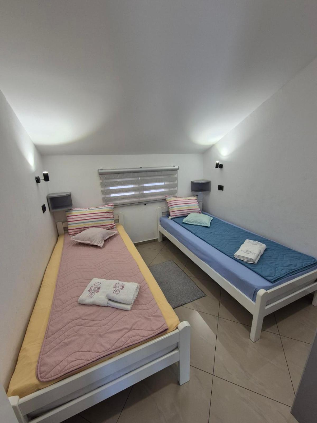 Apartmani "Roshu" Сокобаня Екстер'єр фото
