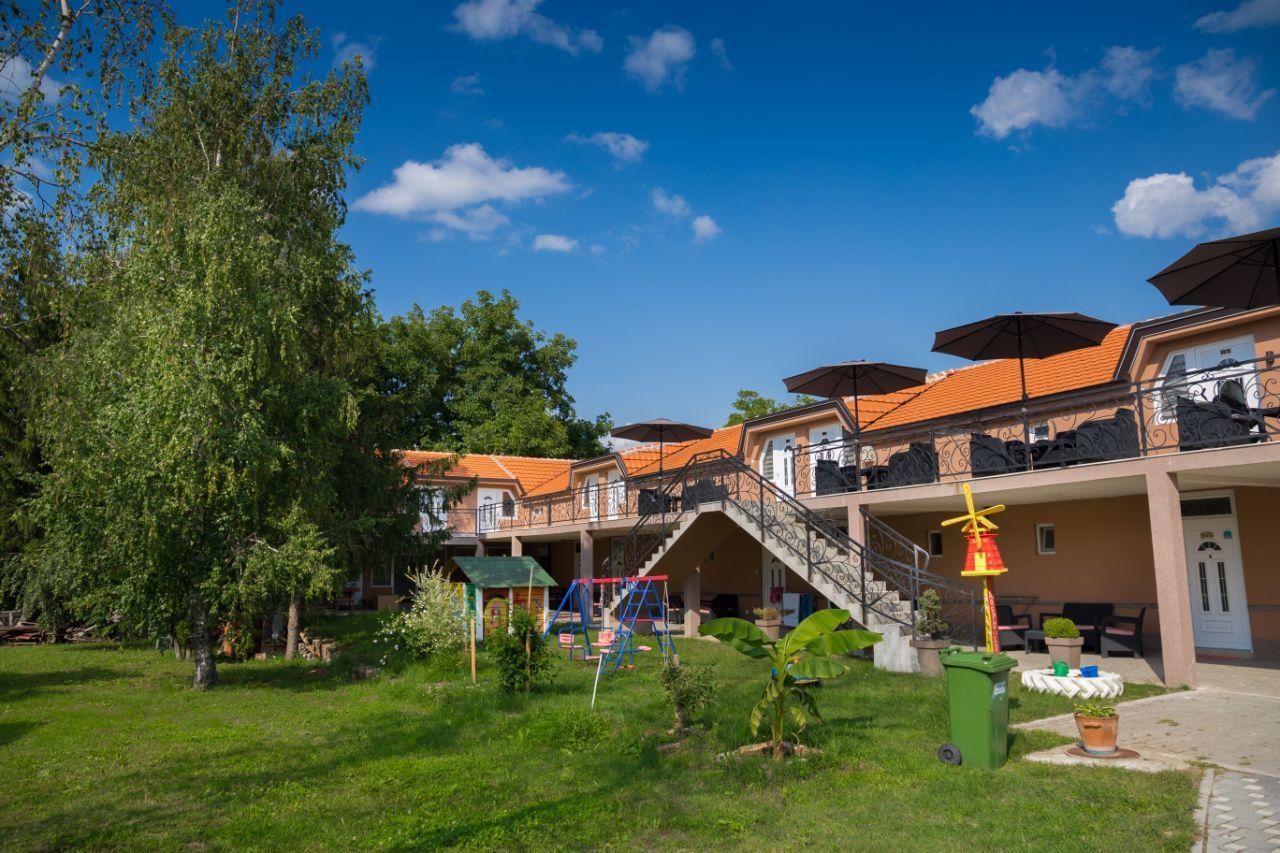 Apartmani "Roshu" Сокобаня Екстер'єр фото